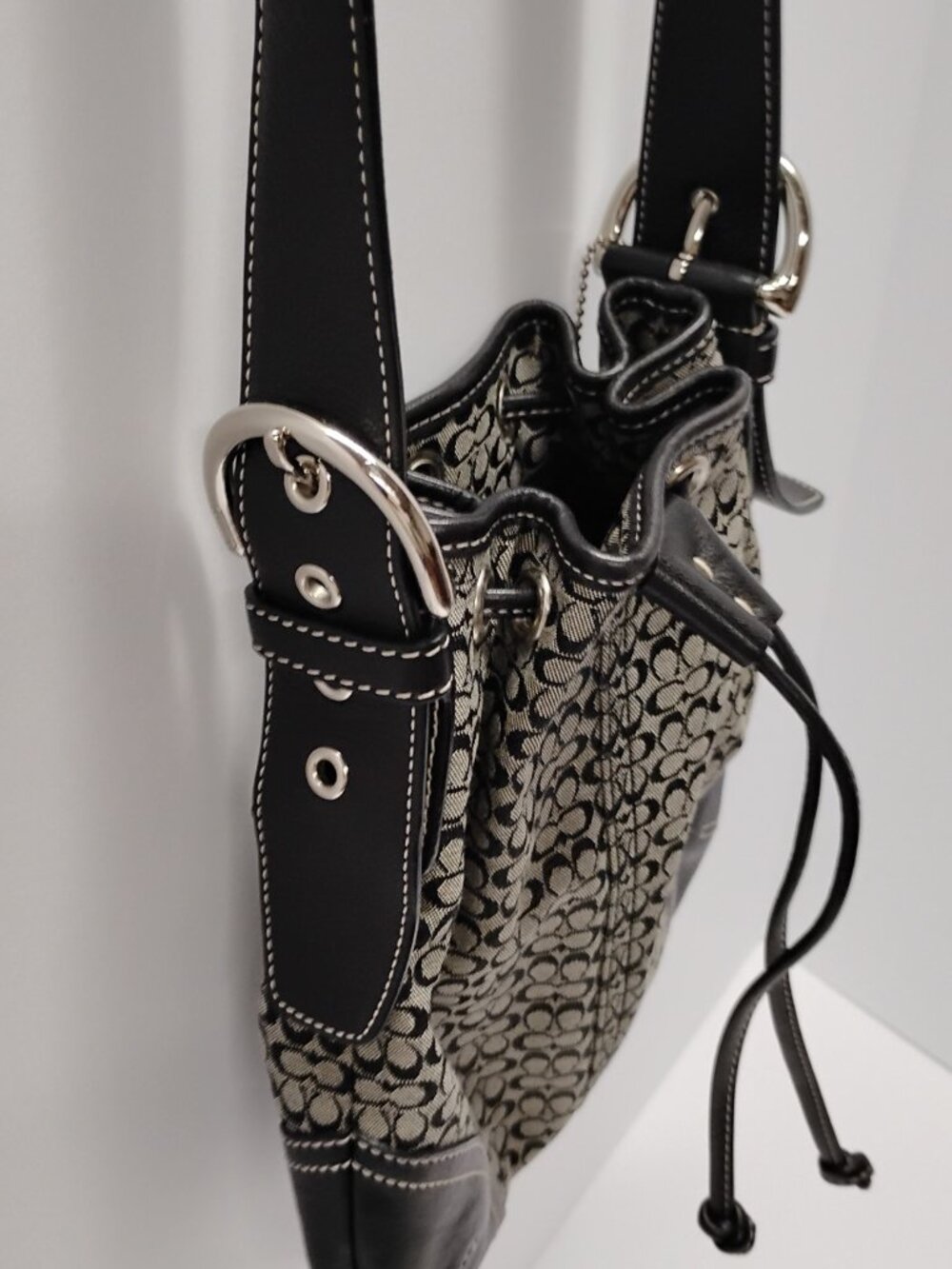 Vintage Coach Y2K Black Signature Jacquard Hobo Bucket Bag — EUC - Picture 2 of 13